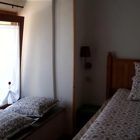 Maison Torrent לינה וארוחת בוקר